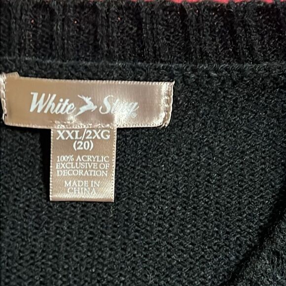 CHRISTMAS sweater with embroidered poinsettias.  Plus size XXL (20) - Picture 7 of 10